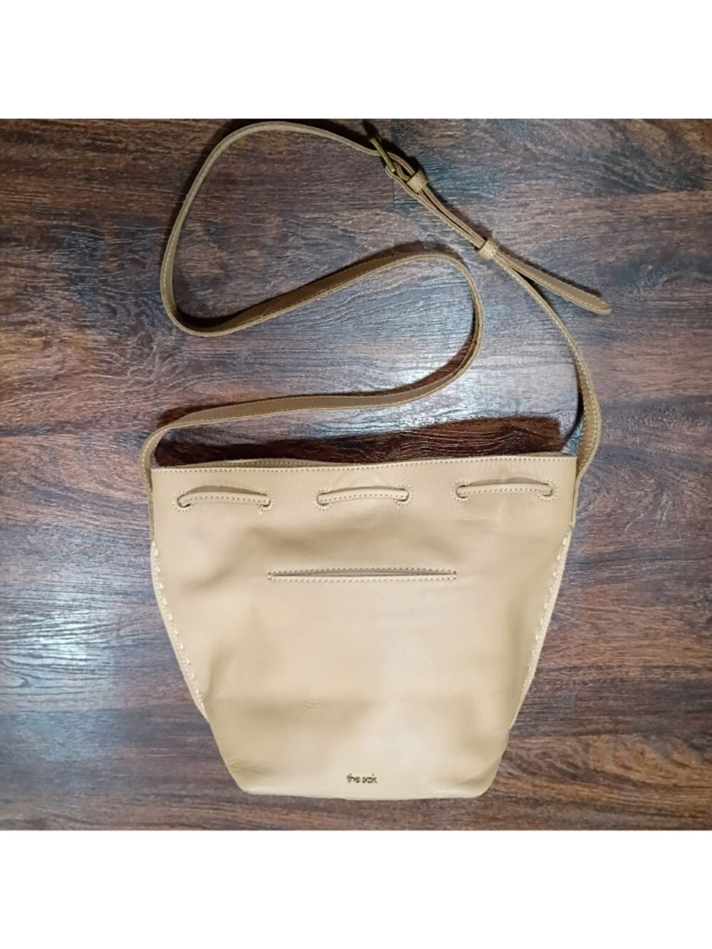 The Sak Leather Crossbody Drawstring Bucket Bag Tan Adjustable Strap - Picture 5 of 14